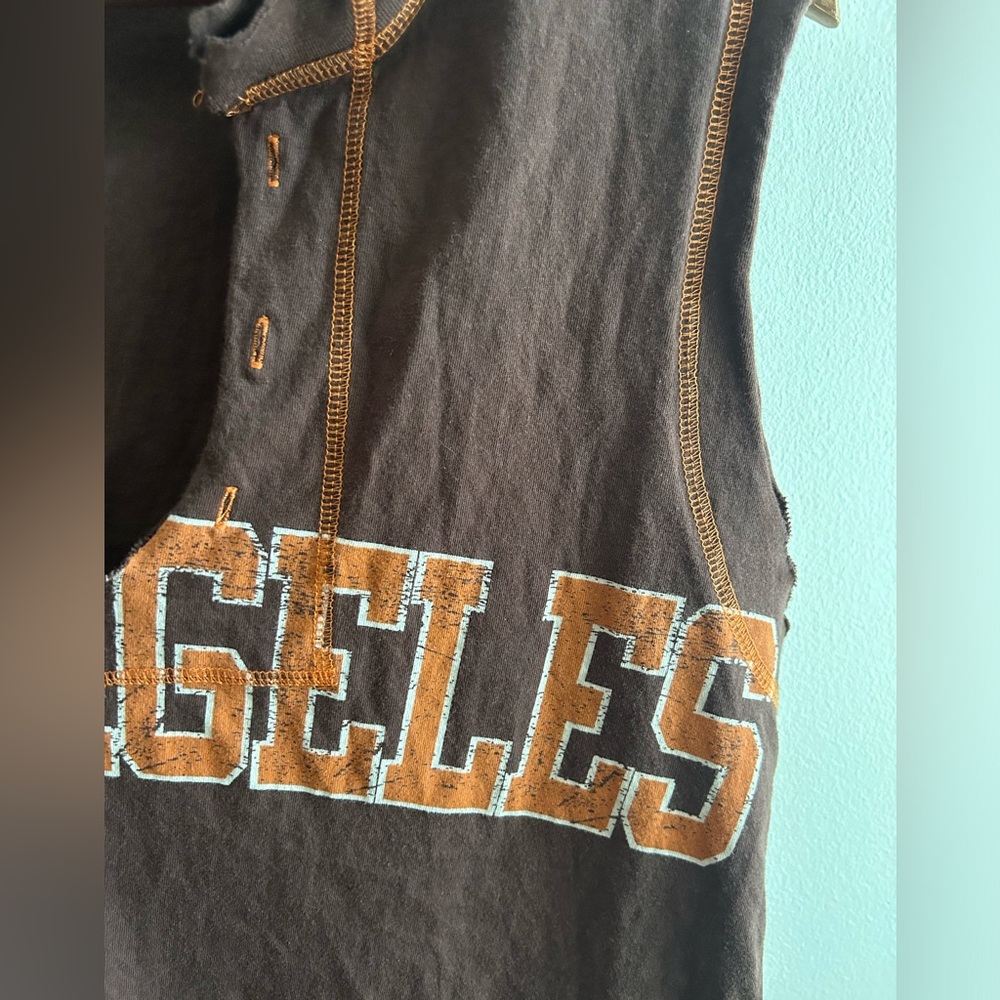 5/$25 Brown Distressed Los Angeles Women's Top - Picture 3 of 5